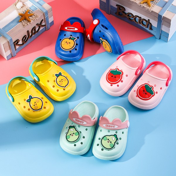 Children's slippers hole shoes anti slip in summer middle-aged and older children, boys and girls, children wear soft beach shoes and sandals outside 